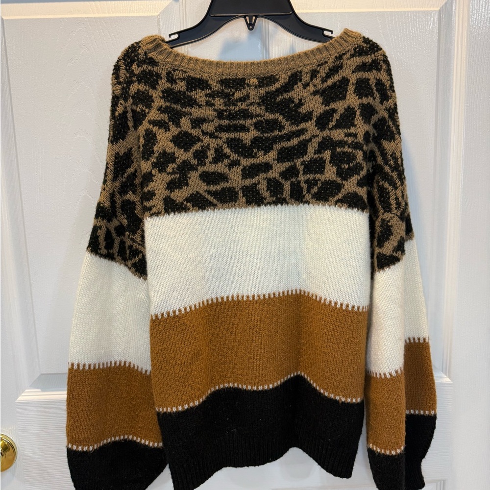 ePretty Leopard Patterned Color Block Sweater - Picture 9 of 10